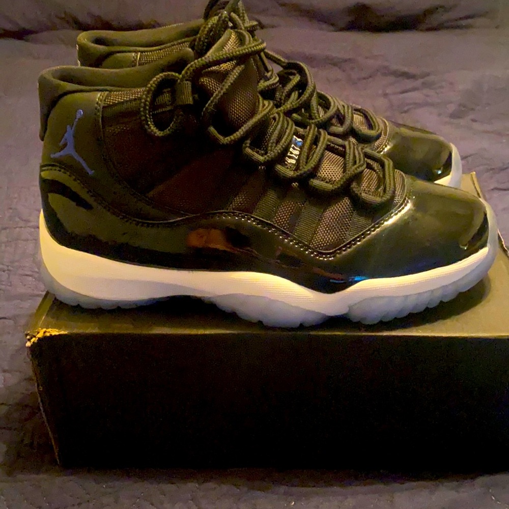 Jordan 11 Retro “Space Jam” men’s size 10